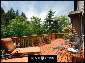 5 Reasons Why Fall Is the Best Season for Deck Installation